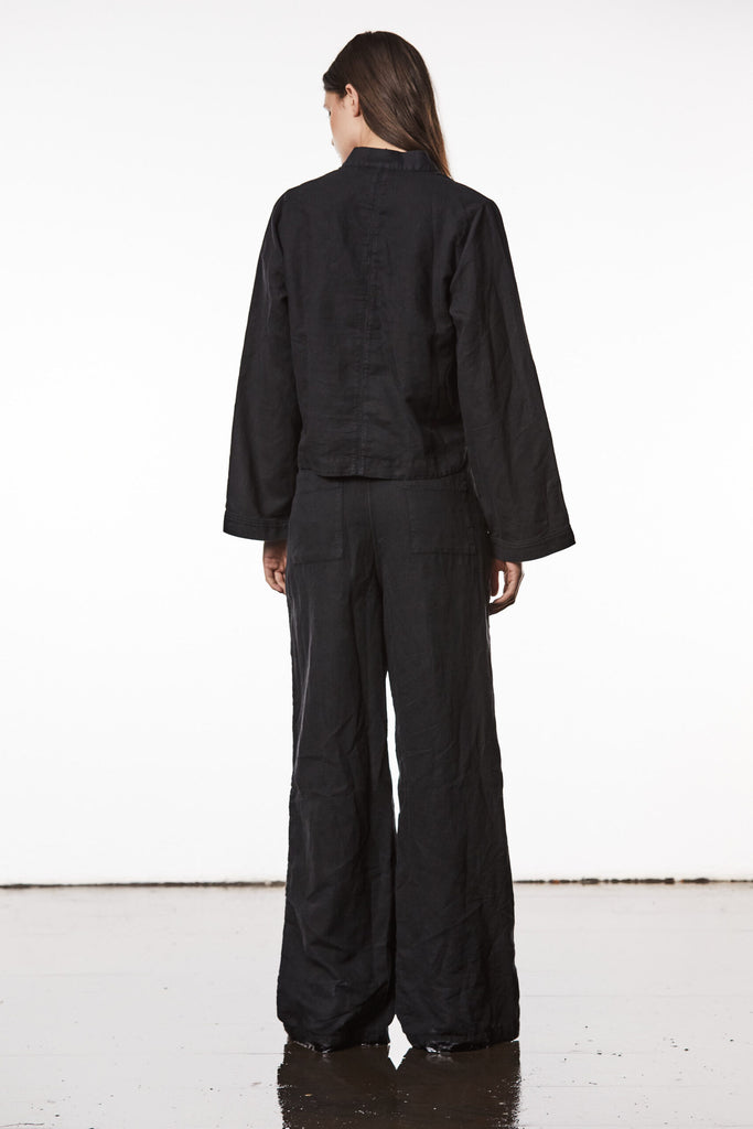 thom/krom  W H 17 Black