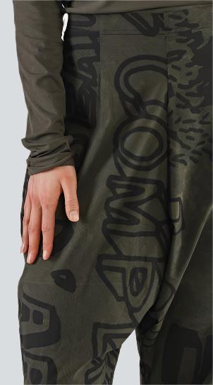 Rundholz 3440121 trousers Black