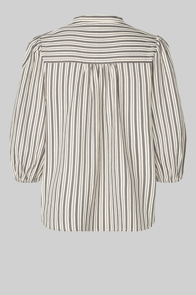 Second Female Serifa Shirt