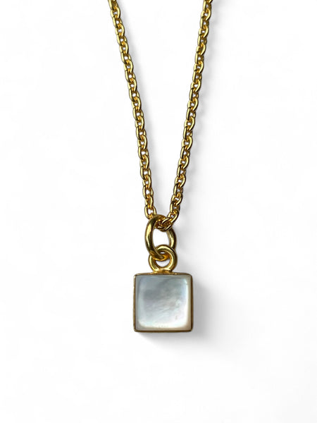 Joni Necklace - gold plated silver chain with moonstone pendant