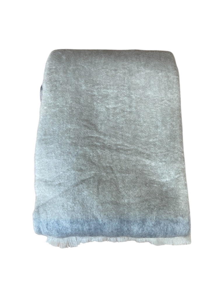 Maitri Throw -mottled charcol