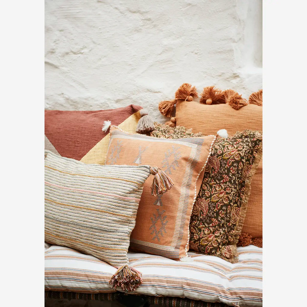 CUSHION cover W/ TASSELS brown sugar