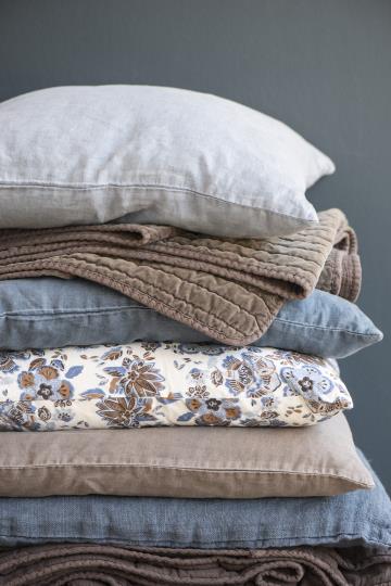 Quilt velvet soil smoke