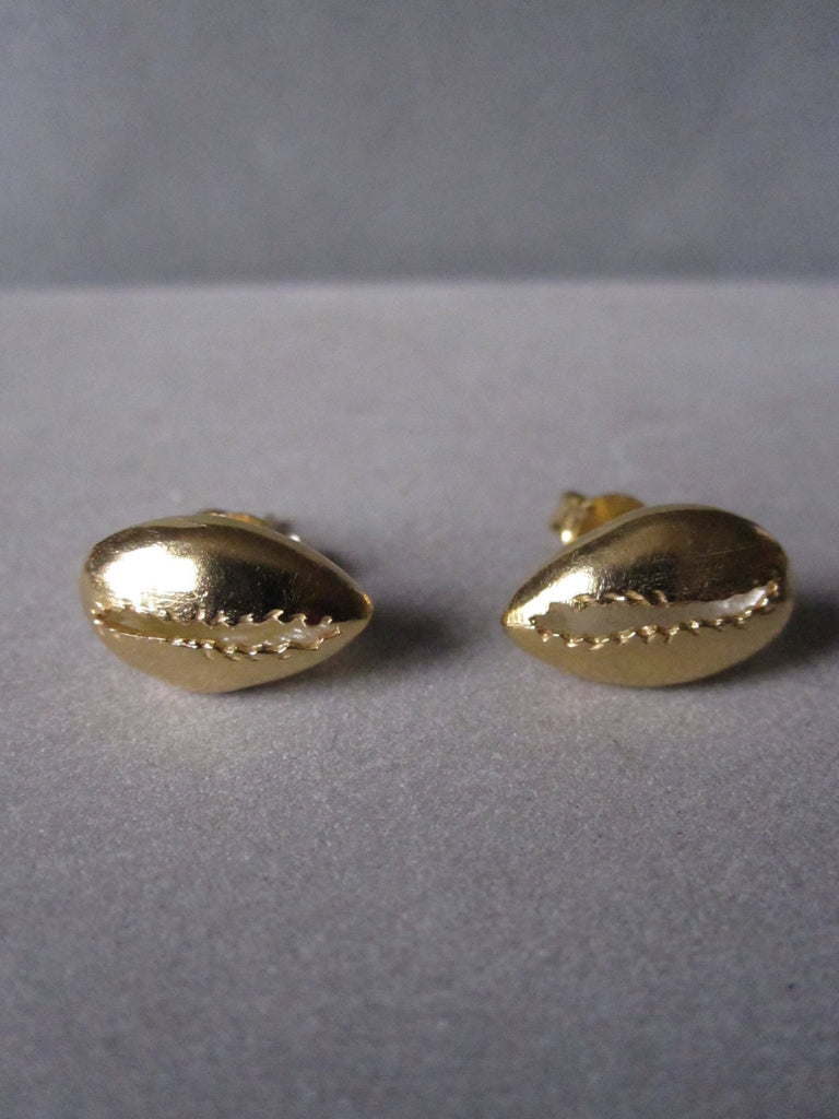 Cowrie shell Studs gold plated