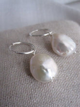 Pearl hoop earrings - small