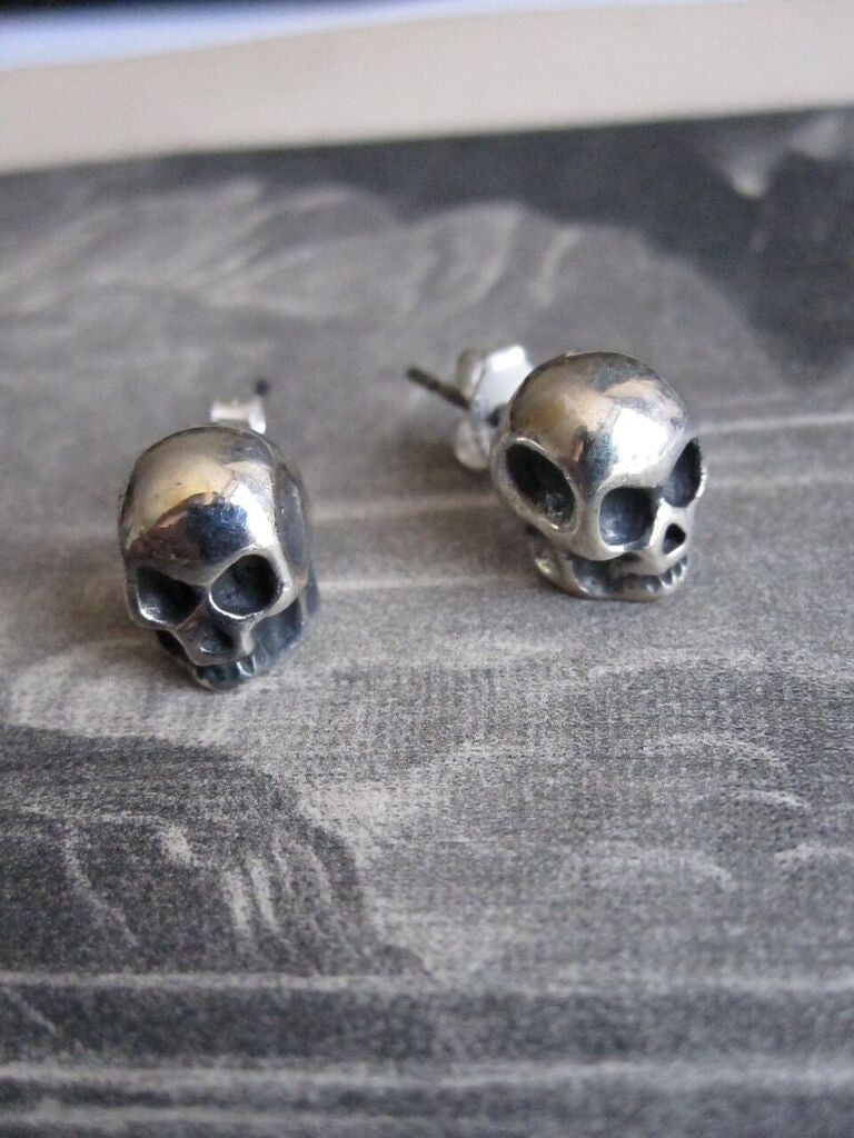 CollardManson 925 Oxidised Silver Skull Studs