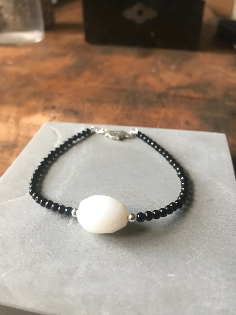 Bracelet -Onyx and Moonstone