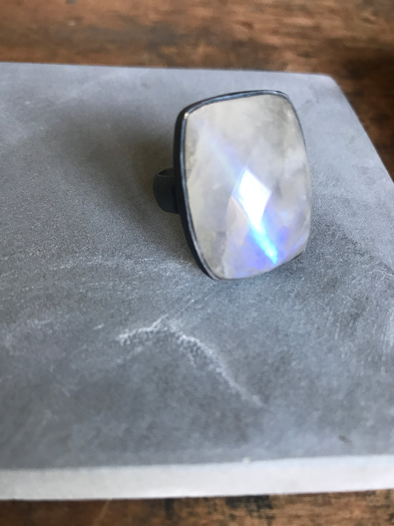 WDTS 925 Silver - oxidised ring - Rainbow Moonstone