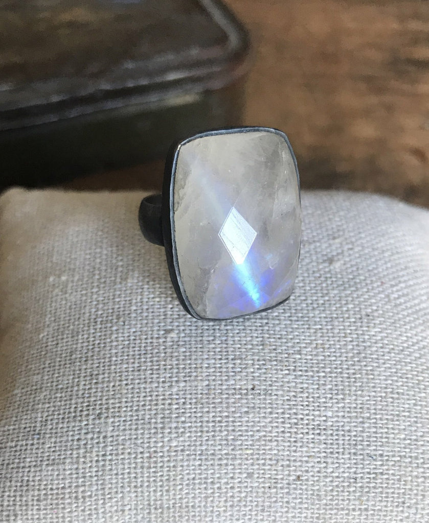 WDTS 925 Silver - oxidised ring - Rainbow Moonstone