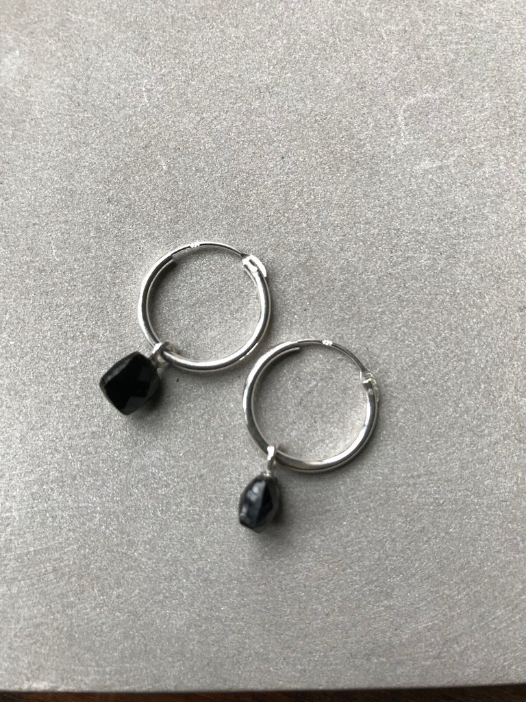 Small Black onyx hoop earrings