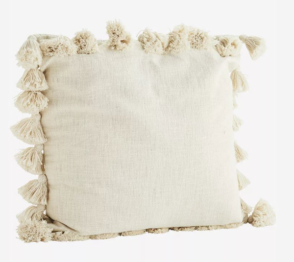 CUSHION W/ TASSELS off white