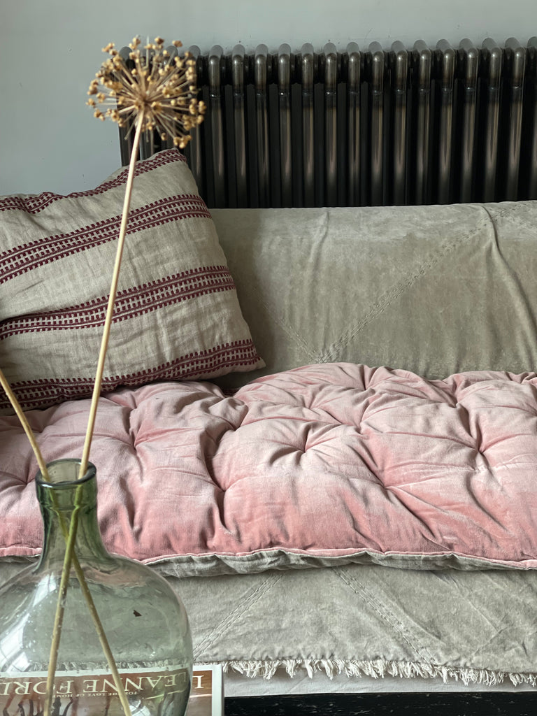 Maitri Velvet and Linen mattress - Rose