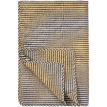 IB Quilt w/dark blue stems