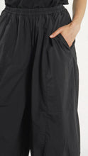 Rundholz SS26 3400107 trousers - Black or tree