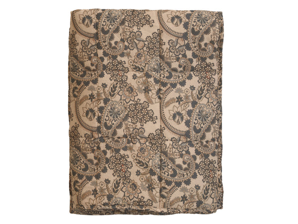 Maitri Quilt w. paisley pattern