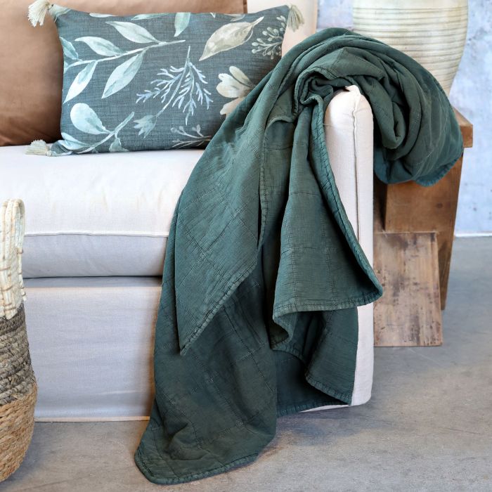 Chic Antique Aix Quilt Vintage forest green