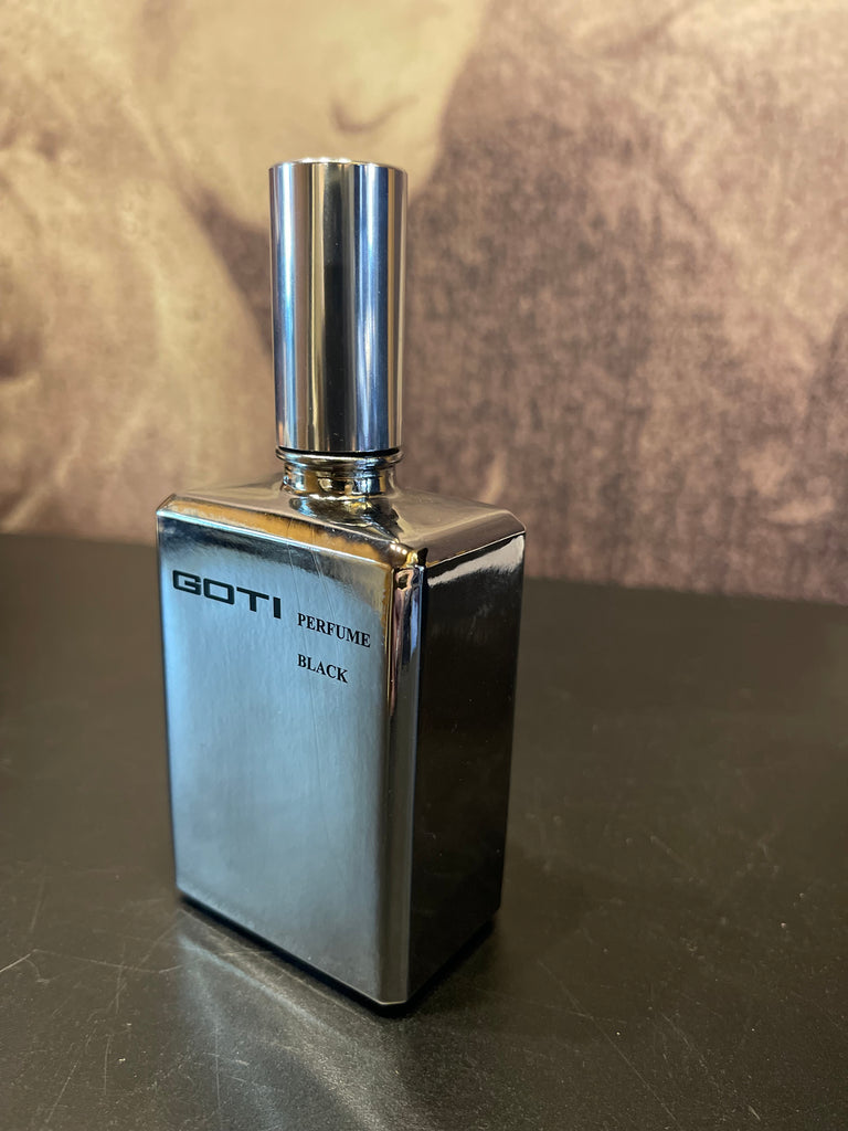 GOTI PERFUME Black | CollardManson