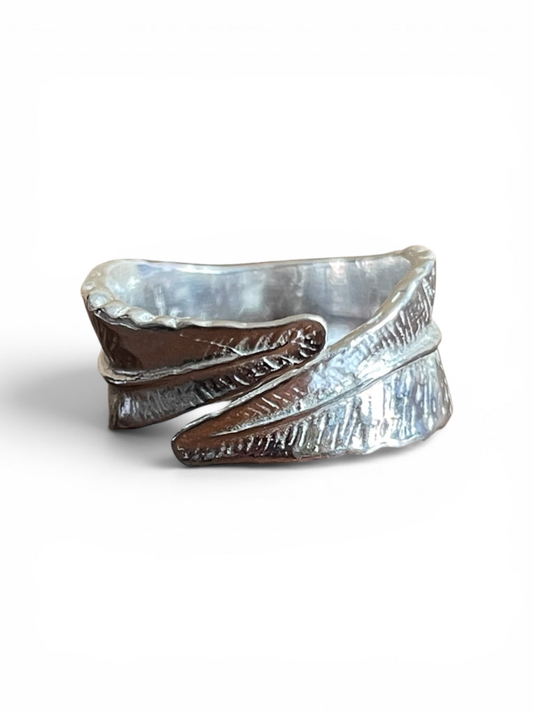 925 silver wrapped leaf ring OXIDISED
