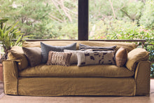 HK Living: Natural patched cushion (70x30cm)