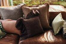 HK Living : Ruffle cushion, chestnut