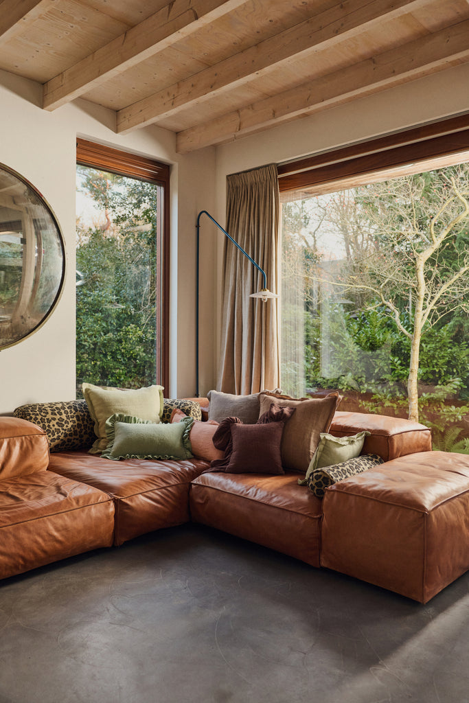 HK Living : Ruffle cushion, chestnut