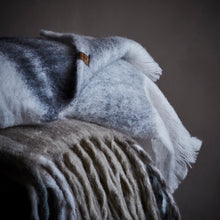 FRASSE Wool Blend Blanket, Beige/grey/green