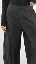Rundholz AW25 3410107 trousers black