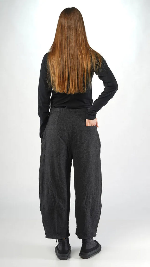 Rundholz AW25 3410107 trousers black