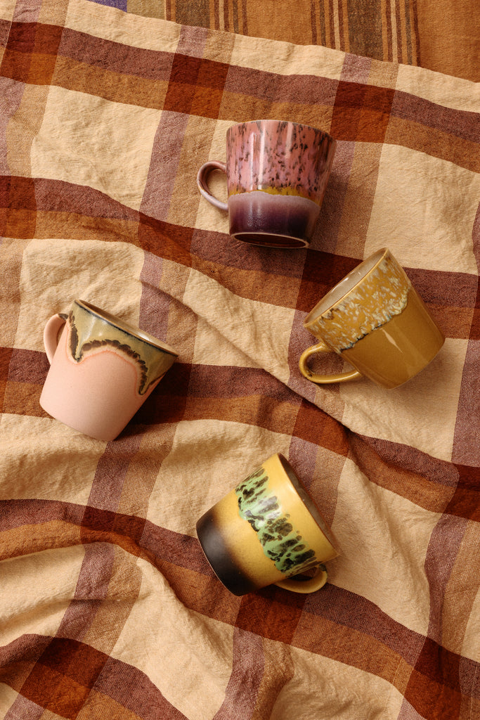 HKLiving : 70s ceramics: americano mugs radiant
