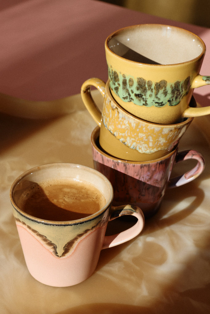 HKLiving : 70s ceramics: americano mugs radiant