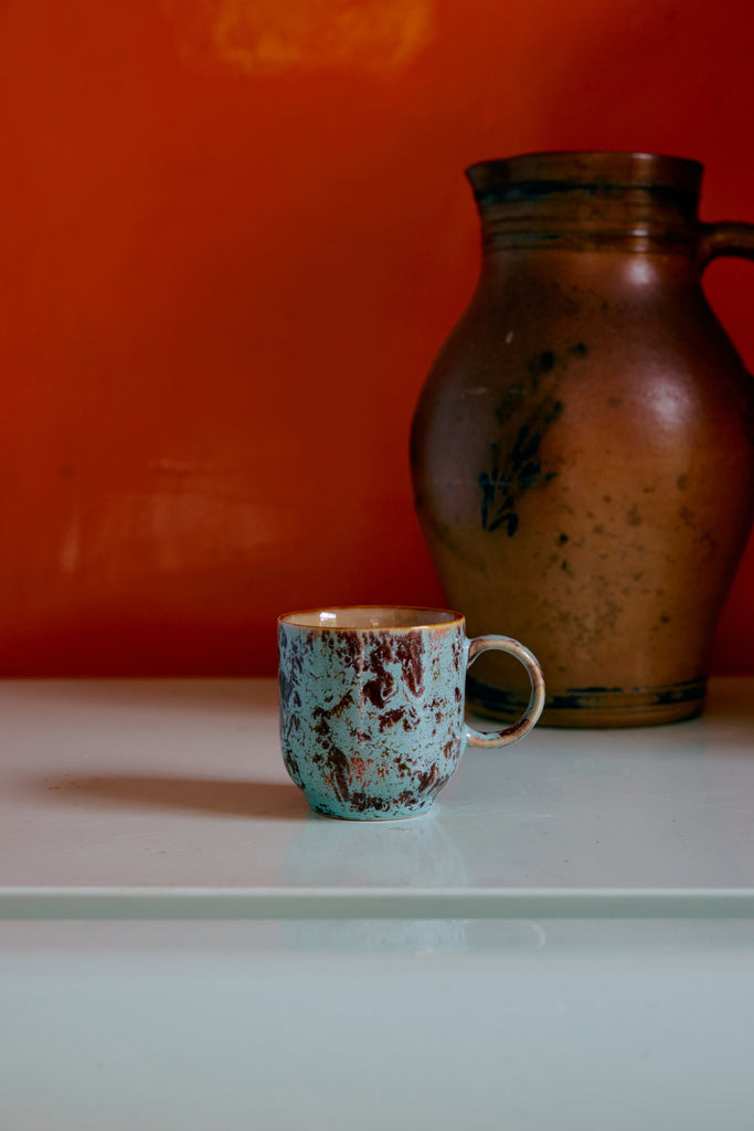 HKLiving : 70s ceramics: café mug, patina