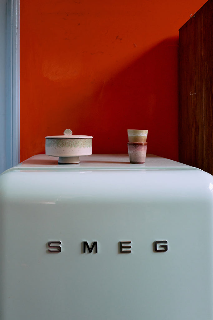 HK Living : 70s ceramics: coffee mug bloom
