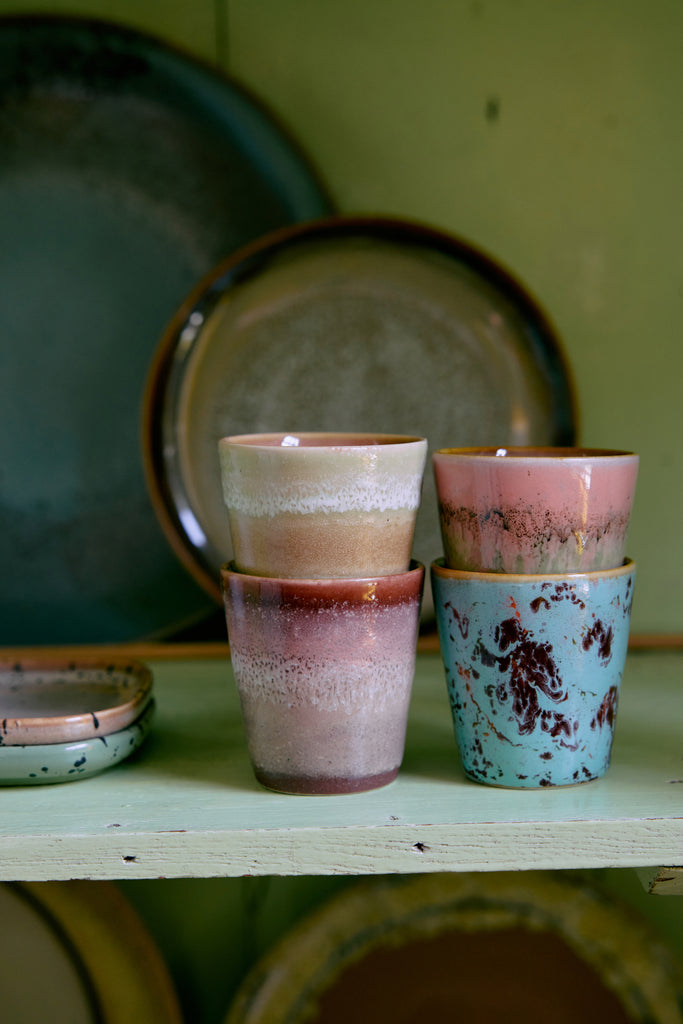 HKLiving : 70s ceramics: ristretto mugs, futurism