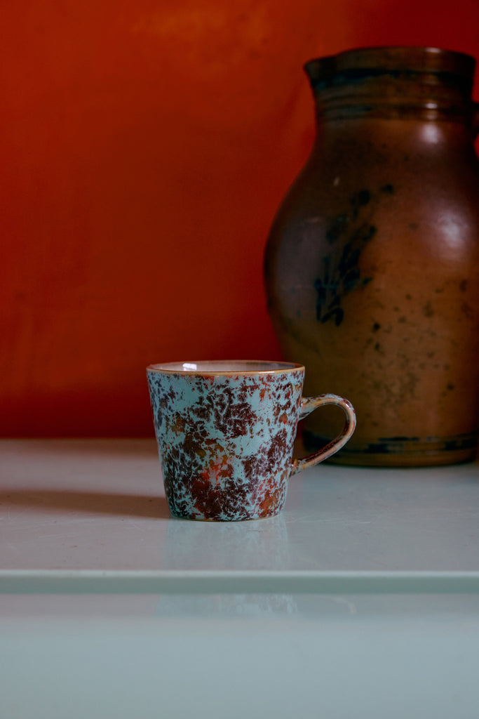 HKLiving : 70s ceramics: americano mug patina