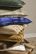 IB Cushion cover velvet chocolate