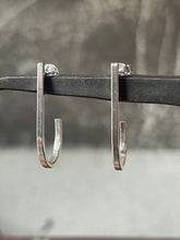 Jay curve earrings - silver