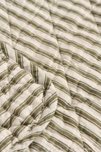 Ib Laursen Quilt sand w/olive stripes