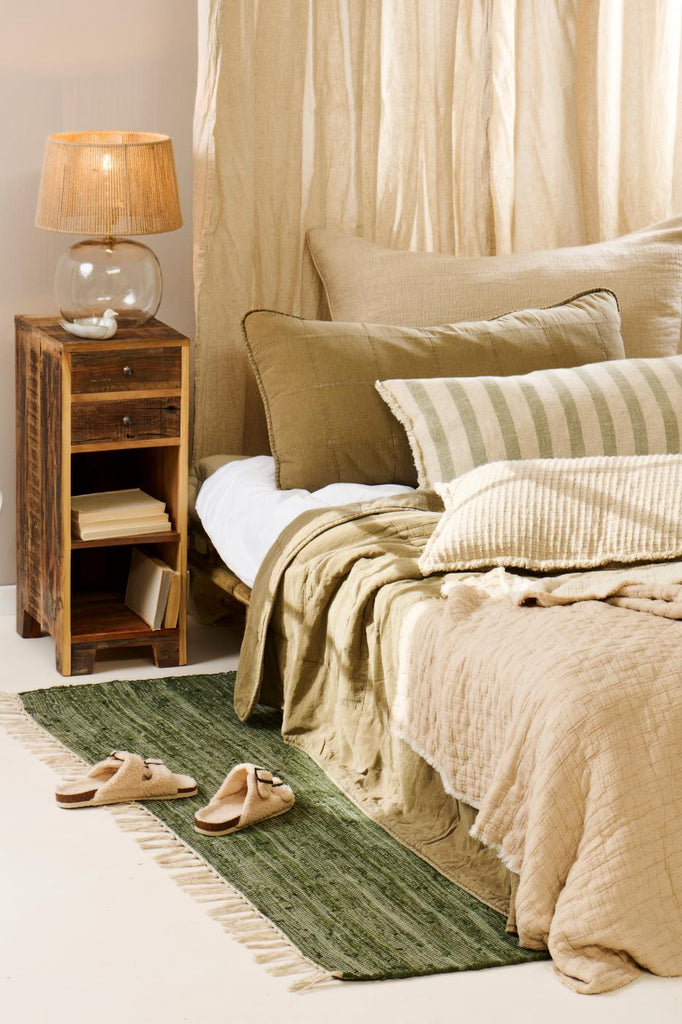 IB Cushion cover and inner f/headboard cushion eucalyptus green, front quilted, backside w/tie bands