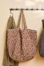 IB Bag quilted brown w/red, orange and grey flower vines