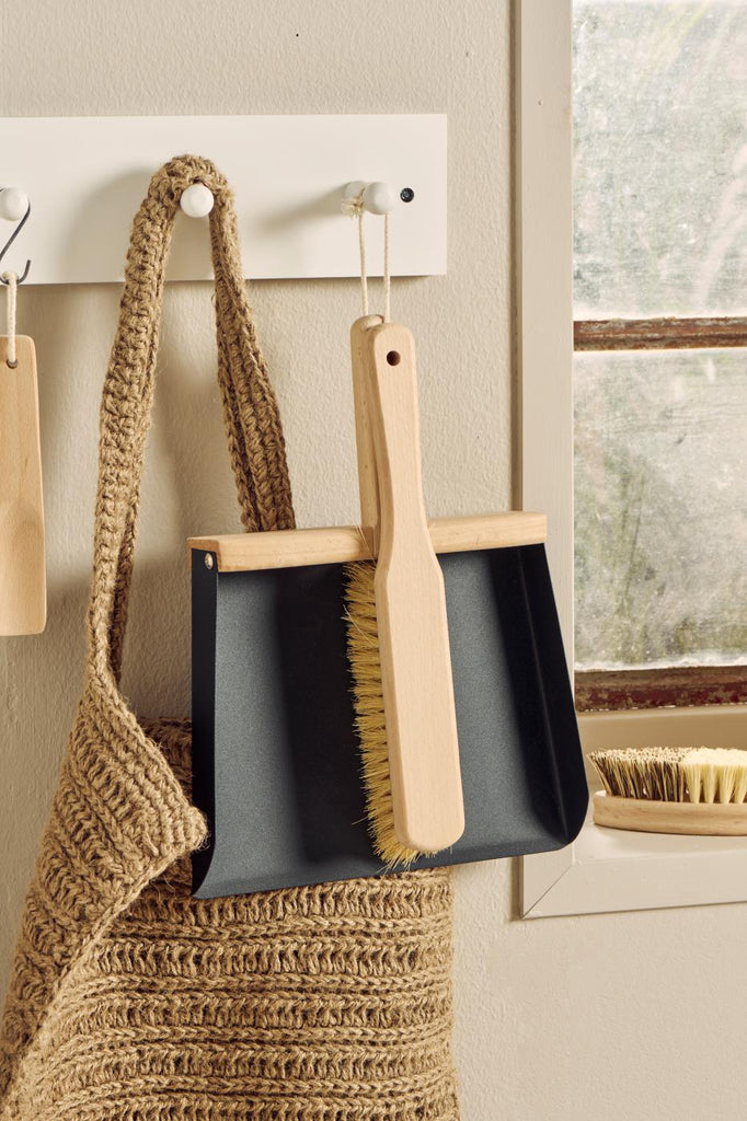 Cleaning Dustpan & Broom, Nature, Beech (Copy)