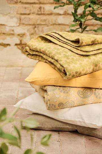 Ib Laursen Quilt soft yellow w/off white and grey pattern