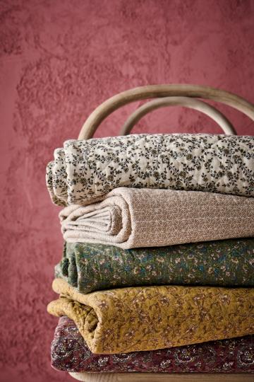 Ib Laursen Quilt light pink w/green, grey and dark pink paisley pattern