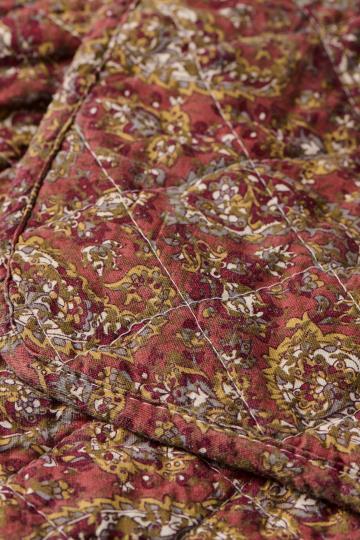 Ib Laursen Quilt light pink w/green, grey and dark pink paisley pattern