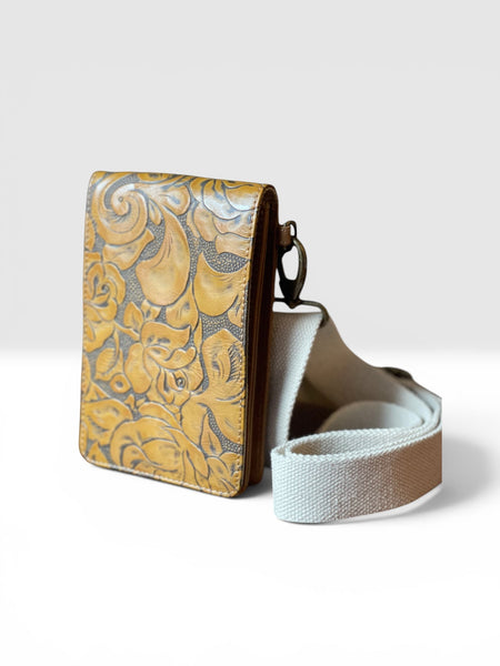 CollardManson Havana floral phone/ wallet bag