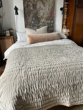 Maitri : Stonewashed Velvet quilt - Cloud