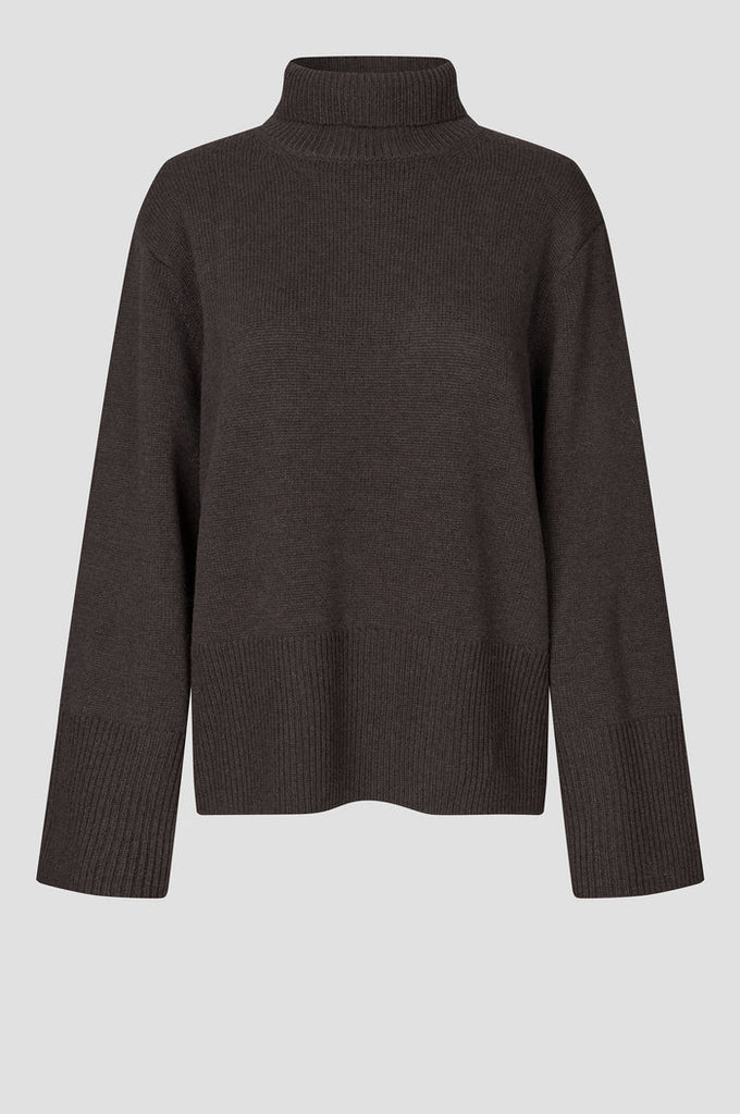 Second Female Alpha Knit T-Neck
