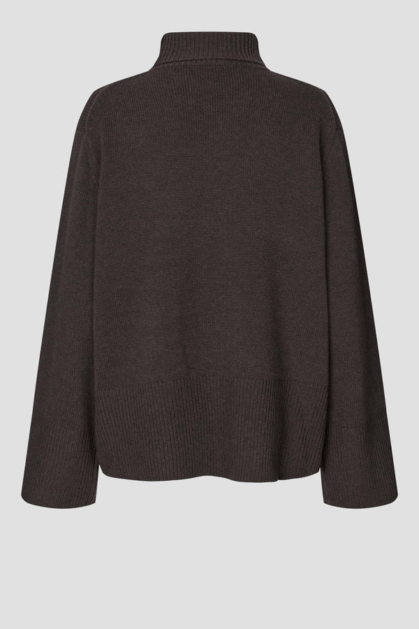 Second Female Alpha Knit T-Neck