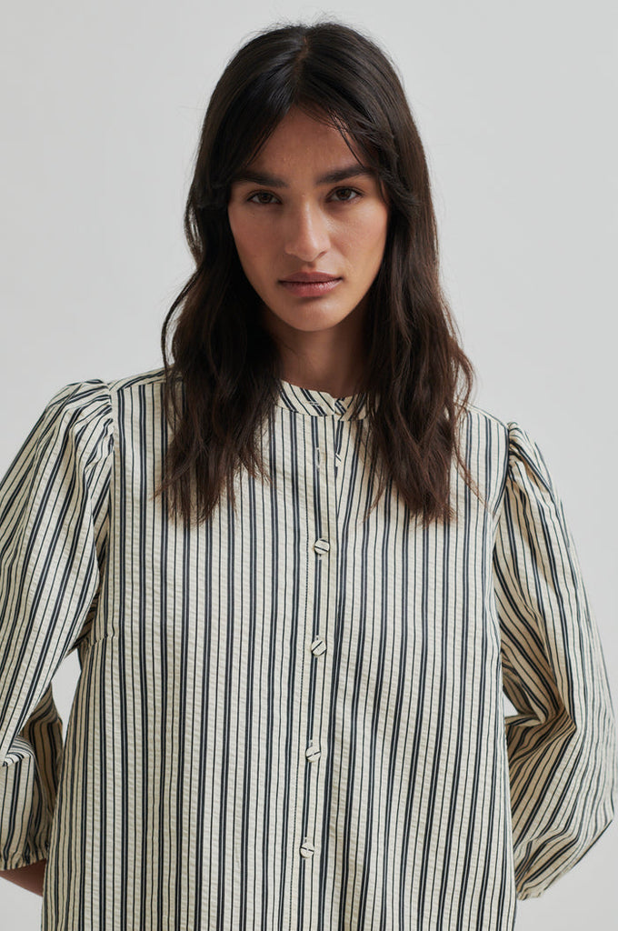 Second Female Serifa Shirt