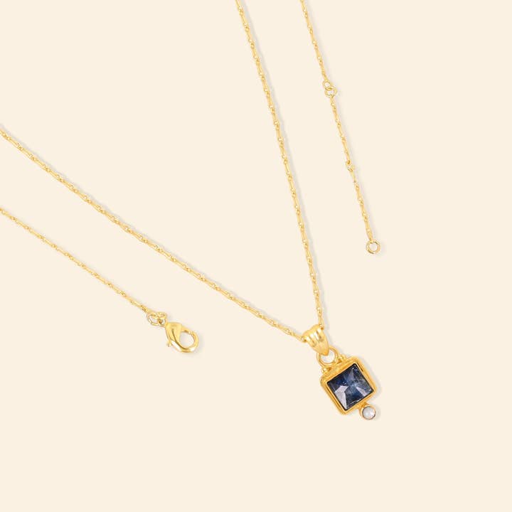 Ekadori Shadow Fruit Blue Kyanite & Pearl