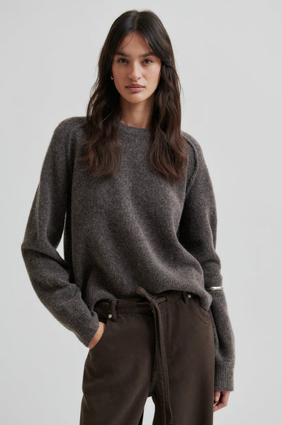 Second Female Banja Knit Raglan O-Neck
